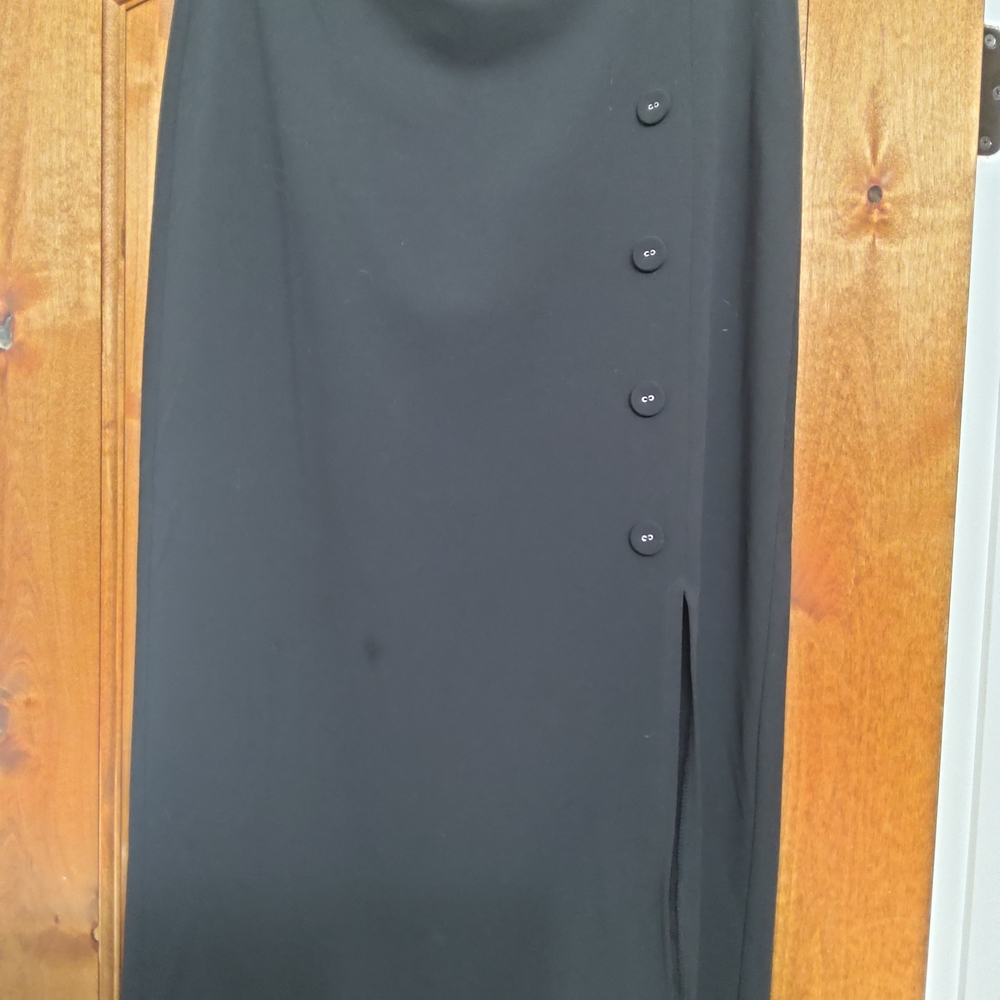 Elegant Black Midi Skirt with Button Details